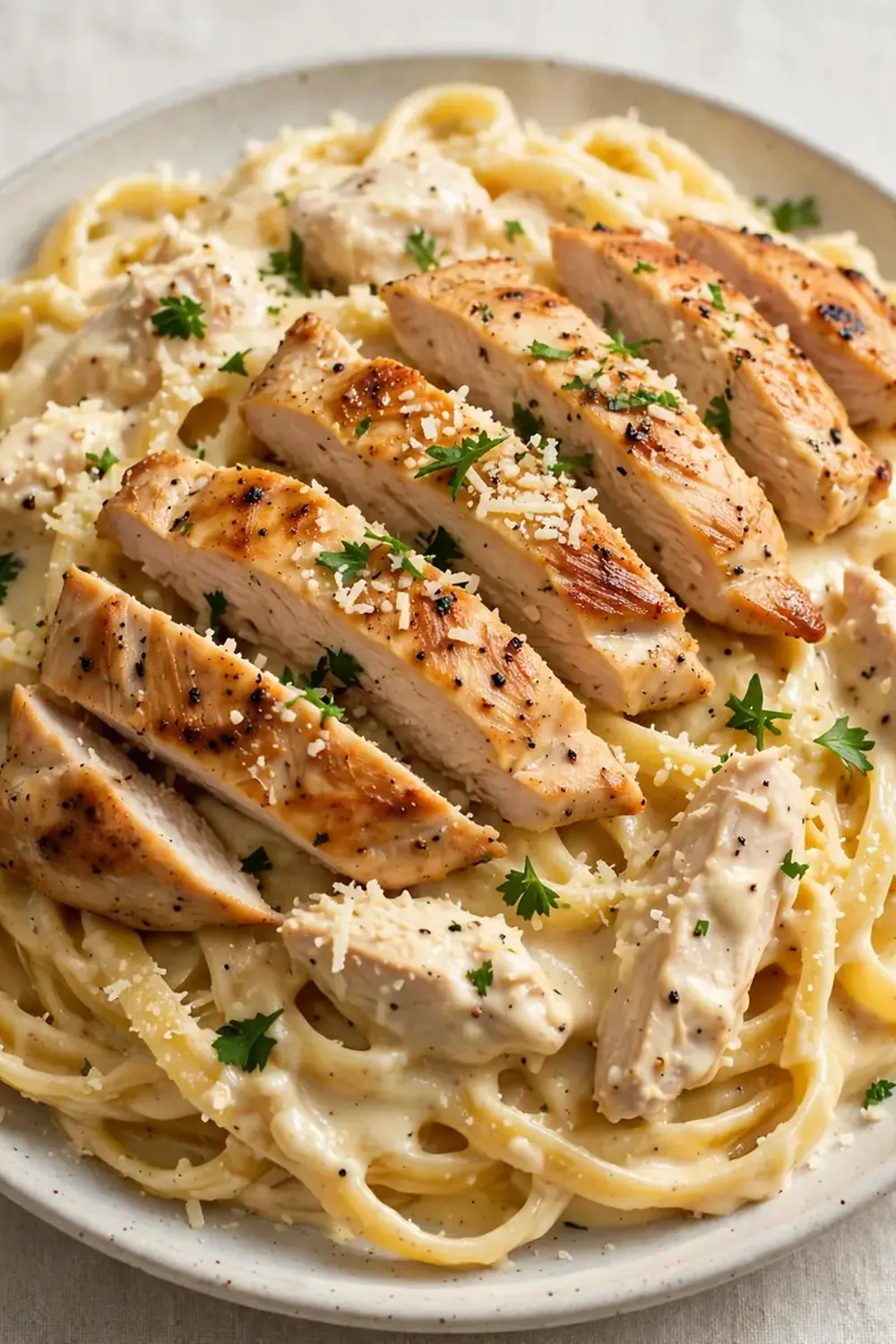 Creamy Chicken Alfredo Pasta